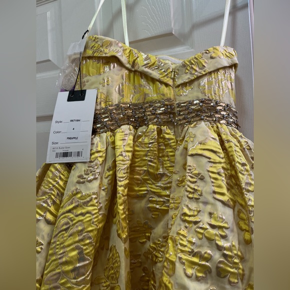 Mac Duggal Pineapple Yellow Full Length Ball Gown - Sz 4 - Picture 4 of 8